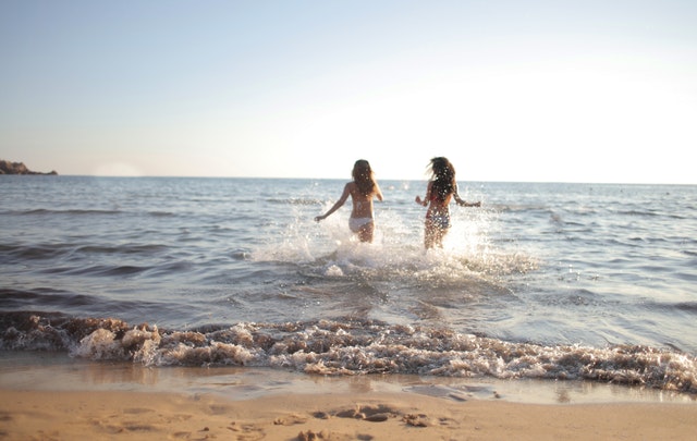 Seven Tips for Planning a Fun Day at the Beach